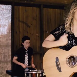 Brenton Thwaites Instagram - DAYDREAM is here! Killer new band from AUS @the.buckleys
Had a blast making this with you guys! 
Thanks for joining me behind the camera @mtmmfilm 🎬
and my good mate @eddiebaroo for playing one of the most iconic bus drivers in music video history! 🤡
Check it out! Link for vid in bio. 🗣🎸🎬👍