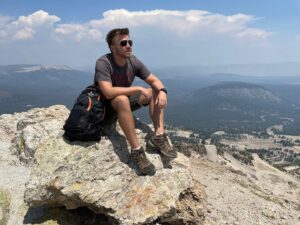 Brett Davern Instagram - cliffhanger #BrettsOutThere