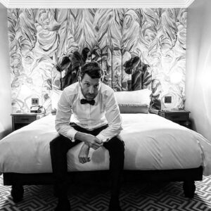 Brett Eldredge Instagram - Mr. Sleepsmas