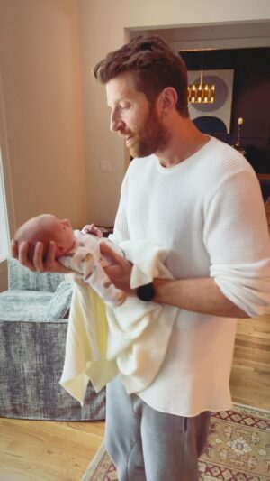 Brett Eldredge Instagram - Life update…I’m an uncle now and I’m here to spoil this lil guy and sing away all the hiccups