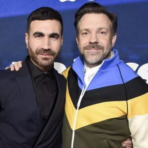Brett Goldstein Instagram - What an insane and beautiful night with ALL the Greyhounds at the Ted Lasso season three premiere.

#iloveyouguyssoverymuch

Out on @appletvplus March 15th. 

Styling: @rosefordestudio 
Grooming and brooming: @kerrieurban 
@larissasaenz 
Suit by @zegnaofficial #tedlasso #season3