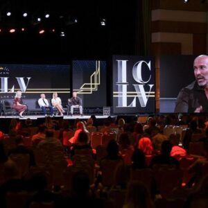 Brett Oppenheim Instagram - Spoke for 20 minutes, justified a three day trip to Vegas. @inmannews #inmanluxuryconnect2021