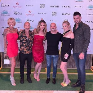 Brett Oppenheim Instagram - To the crew that didn’t make it out to Vegas, those who had to leave early bc their dog sitter bailed, and those who just couldn’t make it out for the third night in a row, you know who you are!