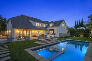 Brett Oppenheim Instagram - Just Listed this Beverly Hills masterpiece for $10.595m. 
6 beds, 7 baths, office, gym, all newly renovated. 
507 N. Maple Dr. Enjoy!!