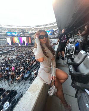 Bria Bryant Instagram - 🐝👽🍯🪩