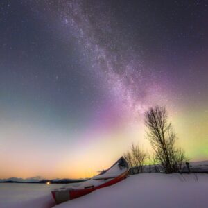 Brian Cox Instagram - Astonishingly beautiful photography from Mia Stålnacke @angrytheinch 

"A long time ago in a galaxy far far away, light set off on an epic journey. Travelling through the vastness of space for 2.5 million years before eventually, one dark starry night, colliding with your eyes.

Letting you see an image of what it was all that time ago."