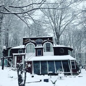 Brian Cox Instagram - Here we are!
Christmas morning!
The first snow!
Happy Christmas to All!