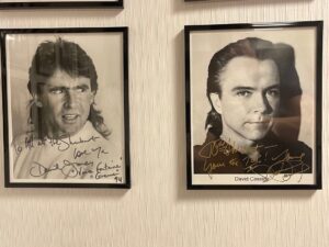 Brian Cox Instagram - Loving the placement of photos at The Schubert Theatre in New Haven this evening. #HorizonsTour Ticket at: www.profbriancox.live (link in profile)