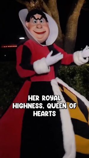 Brian Hull Instagram - I Flattered the Queen of Hearts #disney #disneyland #disneylandimpressions #aliceinwonderland