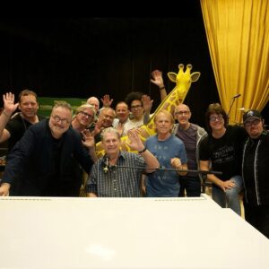 Brian Wilson Instagram - 2016 Pet Sounds Tour – who was there?

@aljardine409
@officialblondiechaplin
#2016
#petsounds
#ontour