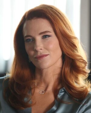 Bridget Regan Instagram - New @therookieabc tonight. Monica says: Take note. 

Hair @ainifer 
Face @fionadis 
Wardrobe @costumesjulia