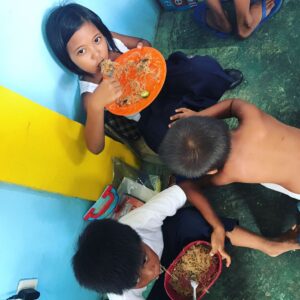 Bridgette Dunning Instagram - San Joaquin Nutrition Program • Today we made a 'Pad Thai' inspired version of Pancit and the kids loved it 💕 #volunteer #masarap