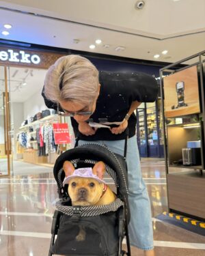 Bright Norraphat Vilaiphan Instagram - Dog walker 🐾