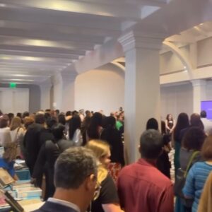 Brittany Lee Lewis Instagram - So grateful to have participated in @mysistersplacedc 45th Anniversary Celebration! 💜 My Sister’s Place (MSP) shelters, supports and empowers survivors of domestic violence and their children, while providing education to build a supportive community. #EndDomesticViolence #DomesticViolence #StopDomesticViolence #MySistersPlace