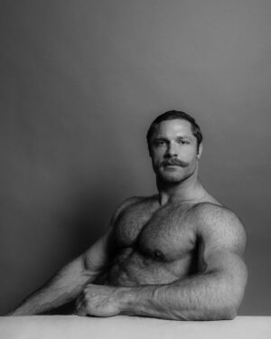 Brock Yurich Instagram - London 31.5.2024 
@charlesmoriarty 
🇬🇧 
#photography#london
