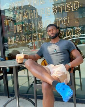 Broderick Hunter Instagram - Big chillin 🧊💙☕️