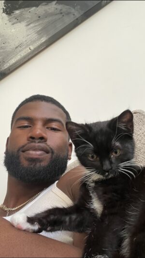 Broderick Hunter Instagram - We’re celebrating Black History Month by spotlighting some of our favorite Black pet parents and their pets, like @broderickhunter and his adorable first foster, Taco ❤️