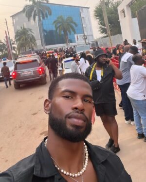 Broderick Hunter Instagram - Eyes up 🇬🇭🫶🏿

Thnx to @topicals