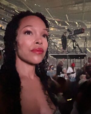 Brook Kerr Instagram - Leather & Chevron 🤌🏽
And, please don’t judge the vocals, I was feeling myself!
Her voice, precision & swag is so impressive and inspiring!! 
#beyonce