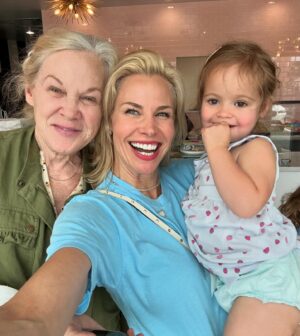 Brooke Burns Instagram - A little Texas Trouble 😜
#texasgirl #family #home