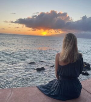 Brooke Butler Instagram - BRB dreaming of ways to love you