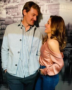 Brooke Nevin Instagram - Here’s a pic of @joshpence and me discussing who wore it best…who do you think won…? 😜

Watch a new episode of Good Trouble tonight 10/9c on @Freeform and stream Friday on @Hulu. #goodtrouble