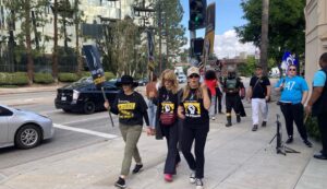 Brooke Smith Instagram - Hopefully we are close to the end. #sagaftrastrong #uniteforstrength @sagaftra