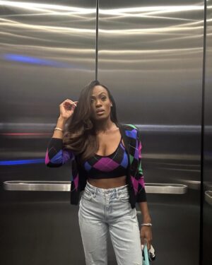 Brooke Thomas Instagram - #OOTD dump, elevator edition as always ;)

#photodump #outfitinspo