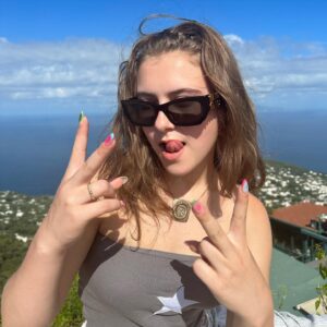 Brooklyn Shuck Instagram - brookIE in capRI 🇮🇹‼️