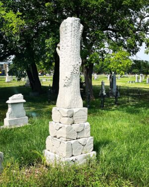 Bruce Campbell Instagram - Not your typical tombstone. I’m gonna hire the same fella.