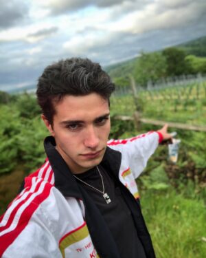 Bruce Herbelin-Earle Instagram - 