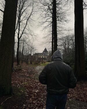 Bruce Roeland Instagram - belgium dump:
~ a serene chapter for reflection and family.