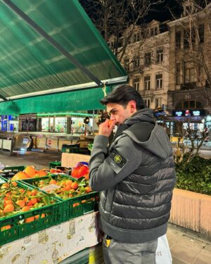 Bruce Roeland Instagram - a freezing sunny day in brussels 🇧🇪