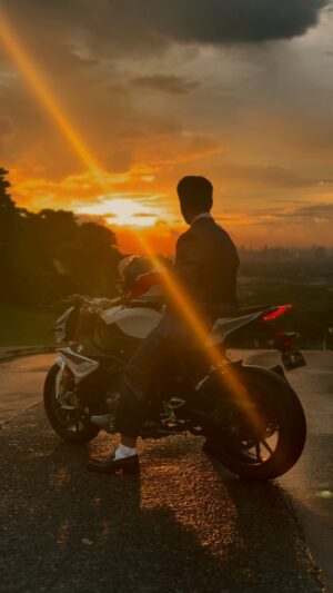 Bruce Roeland Instagram - superman x bmw 

#sparklespell2023

suit by: @ton_lao