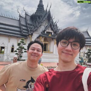 Bruce Sirikorn Kananuruk Instagram - One day trip at Ancient city with Ancient man 🙆🏻💀😏