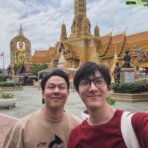 Bruce Sirikorn Kananuruk Instagram - One day trip at Ancient city with Ancient man 🙆🏻💀😏