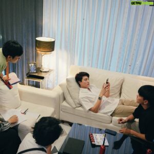 Bruce Sirikorn Kananuruk Instagram - มีแต่รูปในซีรี่จริงๆ🤣 #nubsibep11 #lovelywritertheseries