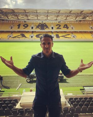 Bruno Alves Instagram - The time is coming this will be our home our fortress where we want to create great memories and have more success let’s make it happens all together like a family as one @aekfc_official
