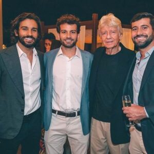 Bruno Bevan Instagram - Obrigado por tantos ensinamentos, Sir Bevan ! ✊🏼 #DiaDosPais