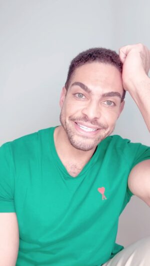 Bruno Carvalho Alcantara Instagram - Celebrating 10 years in the USA. What a journey. 
Feeling proud for having the energy, the courage, the resilience to stick with my decision. Life is delicious. Cheers!

#usa #aniversary #brunoalcantara #brazilian #lgbtq #dreams #imigrantes #mystory #proud