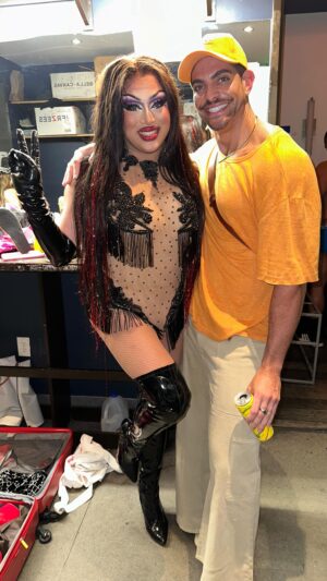 Bruno Carvalho Alcantara Instagram - Shake it @morphinelovemua 🥁 

#backstage #dragrace #drums #shake #bbl #brunoalcantara #lgbtq #funtimes