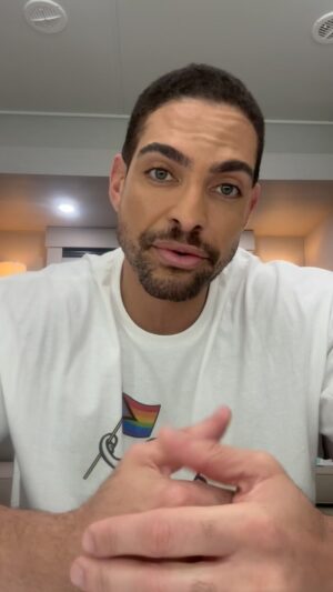 Bruno Carvalho Alcantara Instagram - Seja ousado. Sonhe, e vai atrás. Teve um momento que tudo parecia impossível, mas cada vez mais eu tenho a certeza do poder que temos pra fazer as coisas acontecerem. Empolgado com o que está por vir nos próximos 10 anos. E você qual seu sonho? E o que você está fazendo pra fazer acontecer? 

#minhahistoria #brazilian #usa #imigrantes #brunoalcantara #lgbtq #inspiracao #myjourney #sonhos #realização