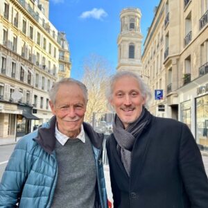 Bruno Gouery Instagram - Passeggiando a Paris …

Erri De Luca …!

#errideluca #ecrivain #gallimard #italianinparis #donchisciotte