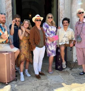Bruno Gouery Instagram - Beyond grateful to have work with an Artist like you !
#mikewhite 

@thewhitelotus 
@goldenglobes 
@hbo 
@francescovedovati 

#merci
#aloha 
#sicilia 
#eze