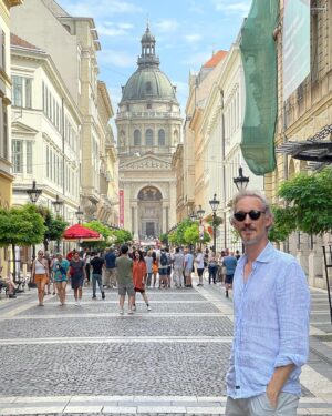 Bruno Gouery Instagram - Szia Budapest 

🇭🇺 💙