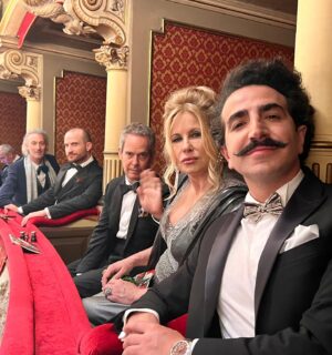 Bruno Gouery Instagram - Beyond grateful to have work with an Artist like you !
#mikewhite 

@thewhitelotus 
@goldenglobes 
@hbo 
@francescovedovati 

#merci
#aloha 
#sicilia 
#eze