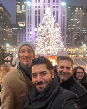 Bruno Gouery Instagram - THANK YOU NEW YORK !!!

Unforgettable…

🗽✨🤩🎸🇺🇸💥❤️

@starmandarren 
@sjoelbrown 
@lilyjcollins 
@margritpolak 
@empirestatebldg 
@franceinnyc 
@edgar_nyc 
@jillmartin 
@nicoledevilaine 
@nikkiwarshaw 
@ryanliza 
@showninparis 
@tods 
@fay_brand 

#newyork #usa #series