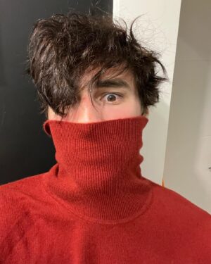 Bruno Montaleone Instagram - Sextou. Escolha uma skin e só vai!