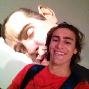 Bruno Montaleone Instagram - Sextou. Escolha uma skin e só vai!