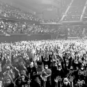 Bryan Adams Instagram - Madrid, Espana ❤️ 1 Feb, 2022
Even singing through masks everyone sounded incredible!Great night, and so great to be playing again. #bryanadamssohappyithurts #pancontomate 🍅